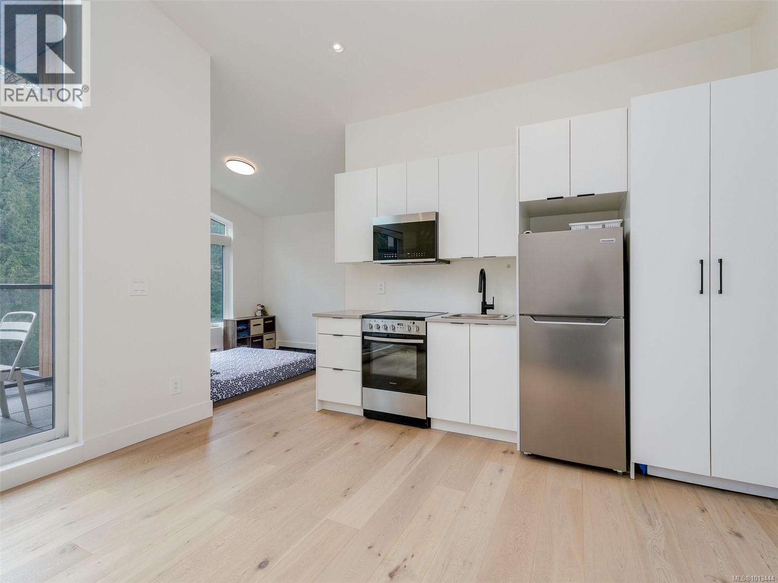  3909 Olympian Way, Colwood