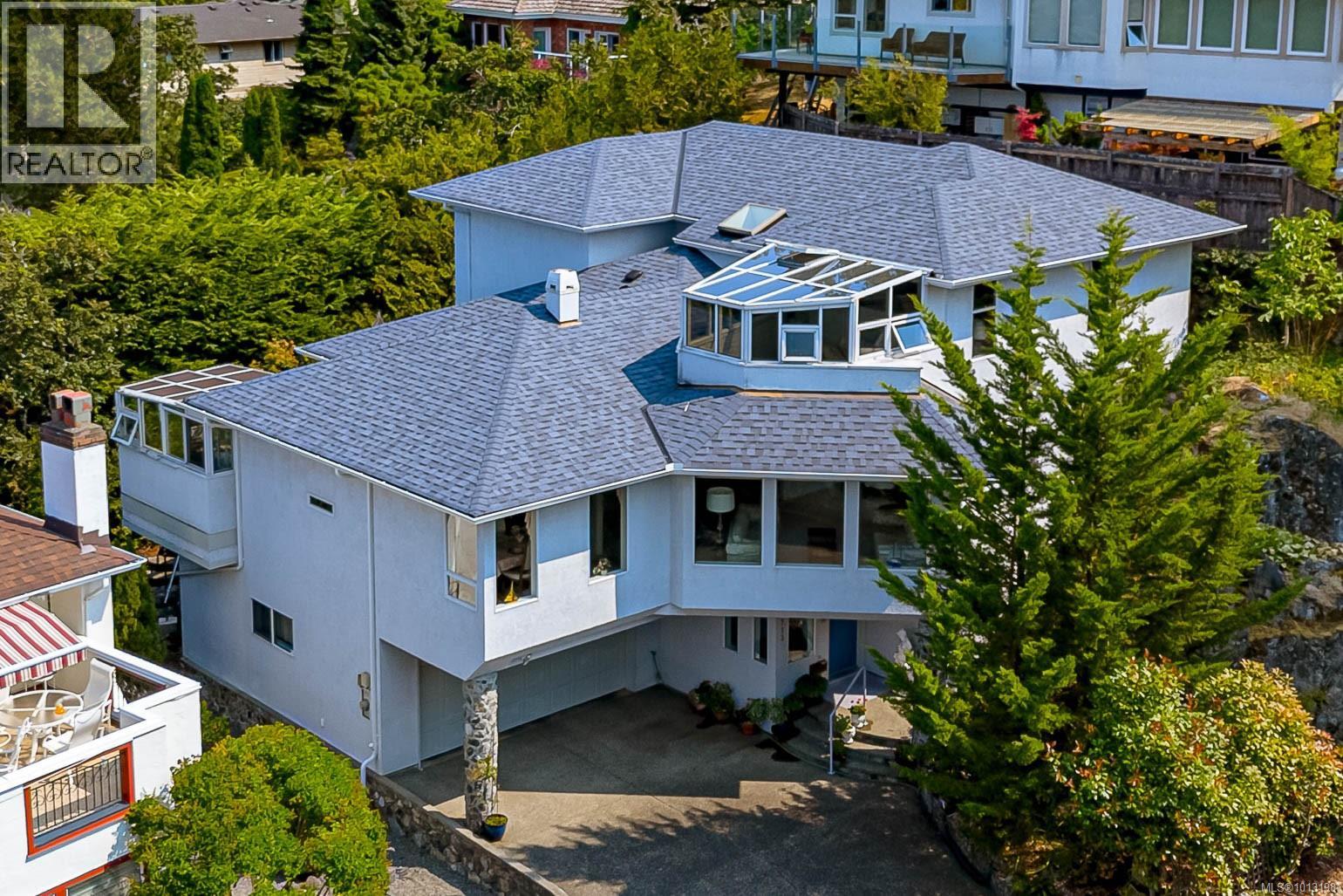  3713 Pointer Place, Saanich