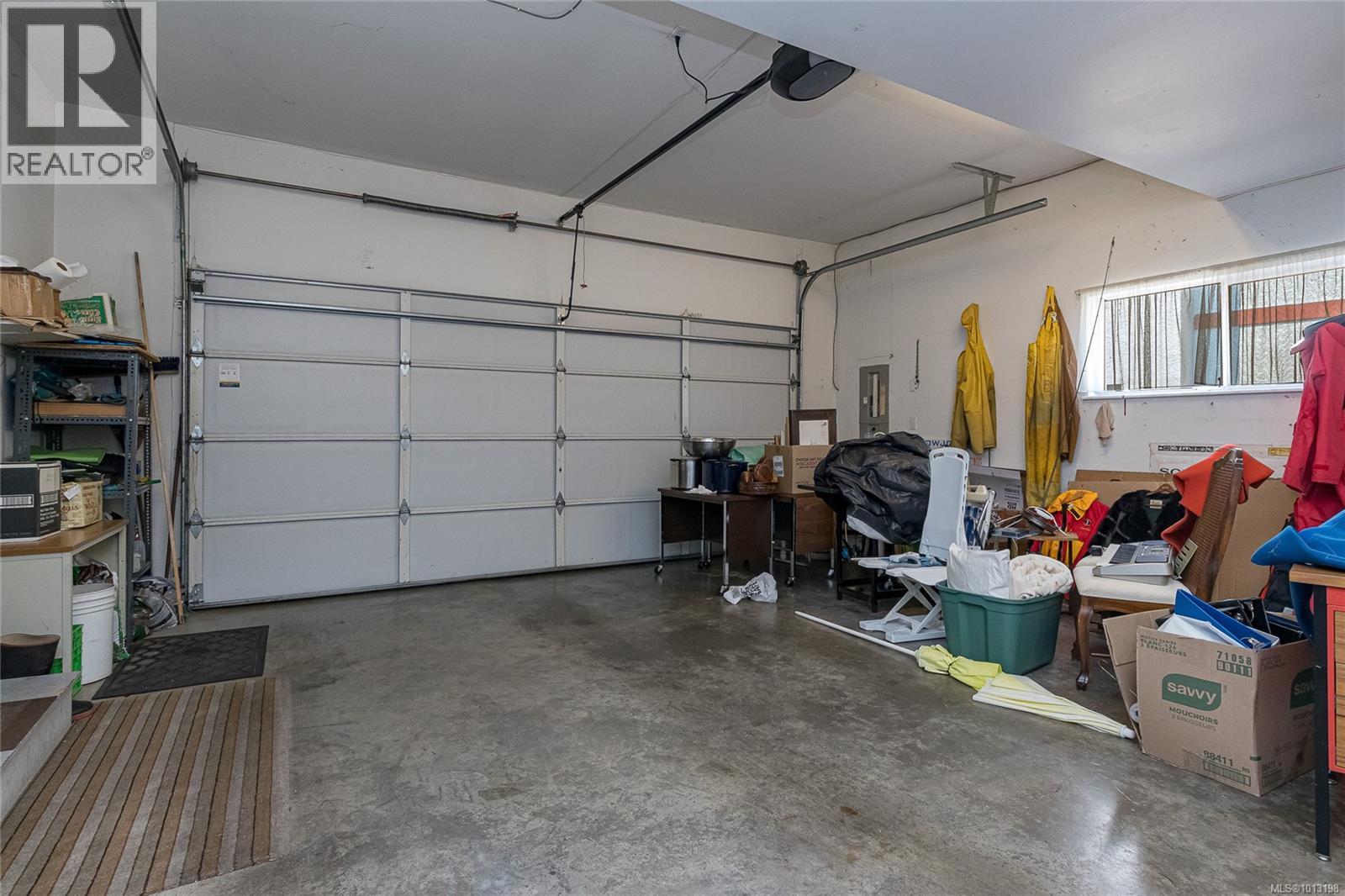  3713 Pointer Place, Saanich