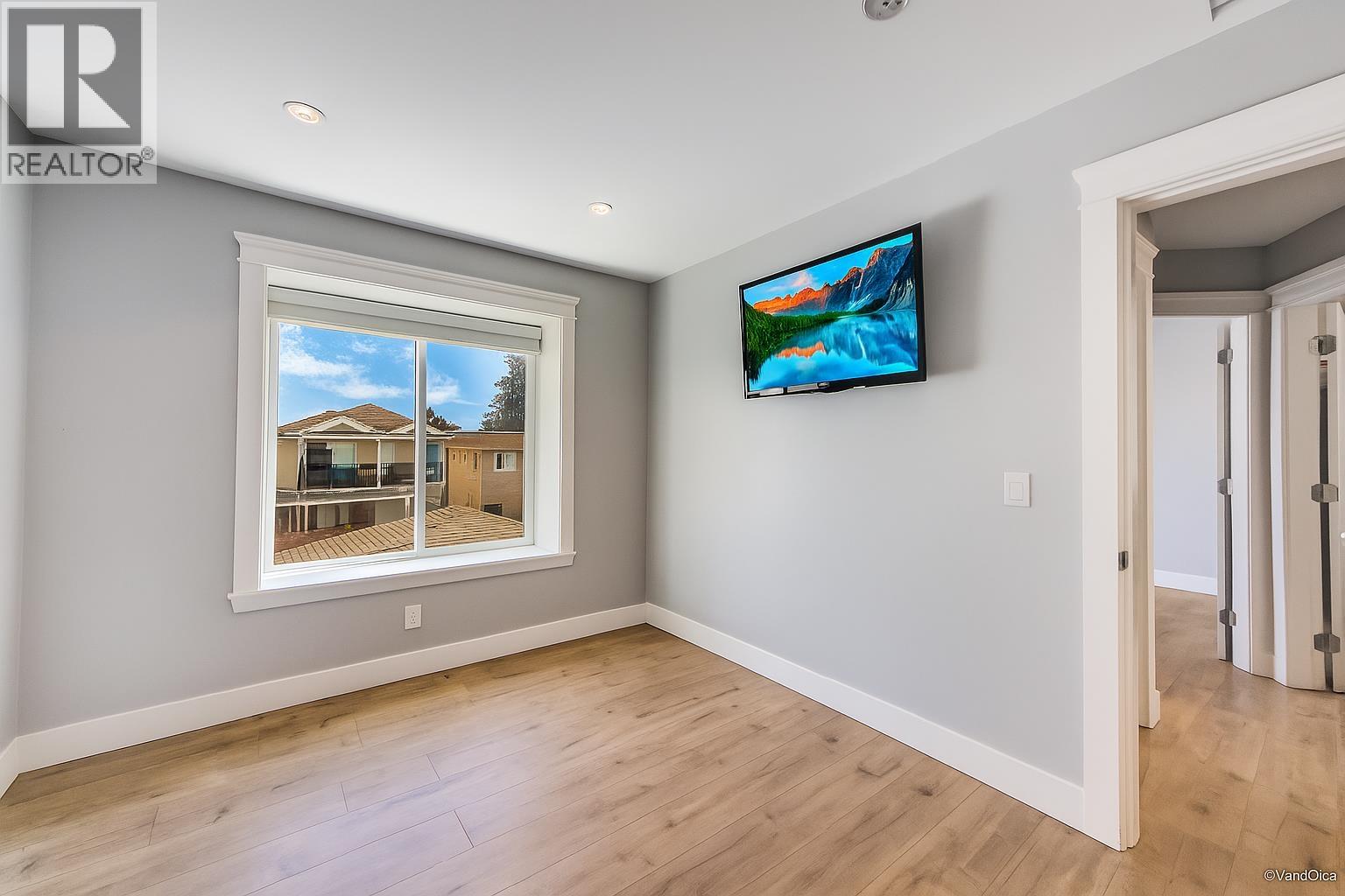 5078 NORFOLK STREET, Burnaby