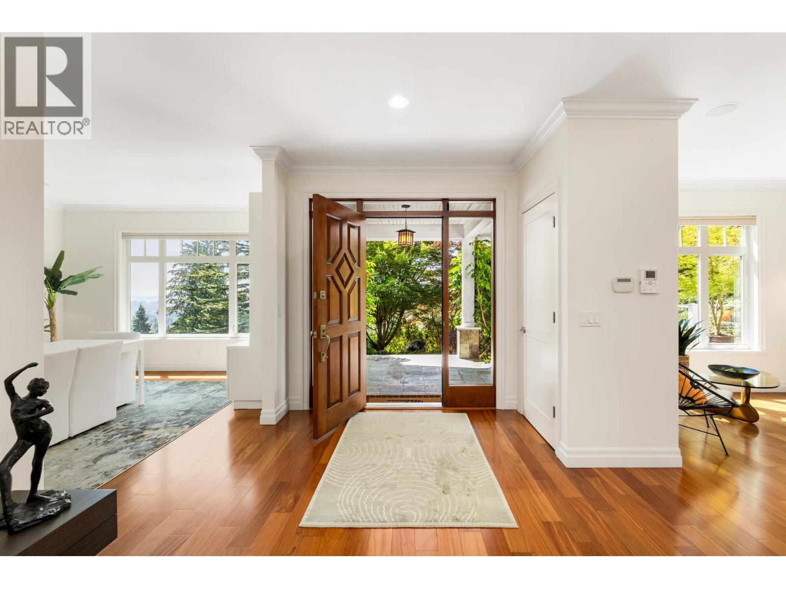 1122 KILMER ROAD, North Vancouver