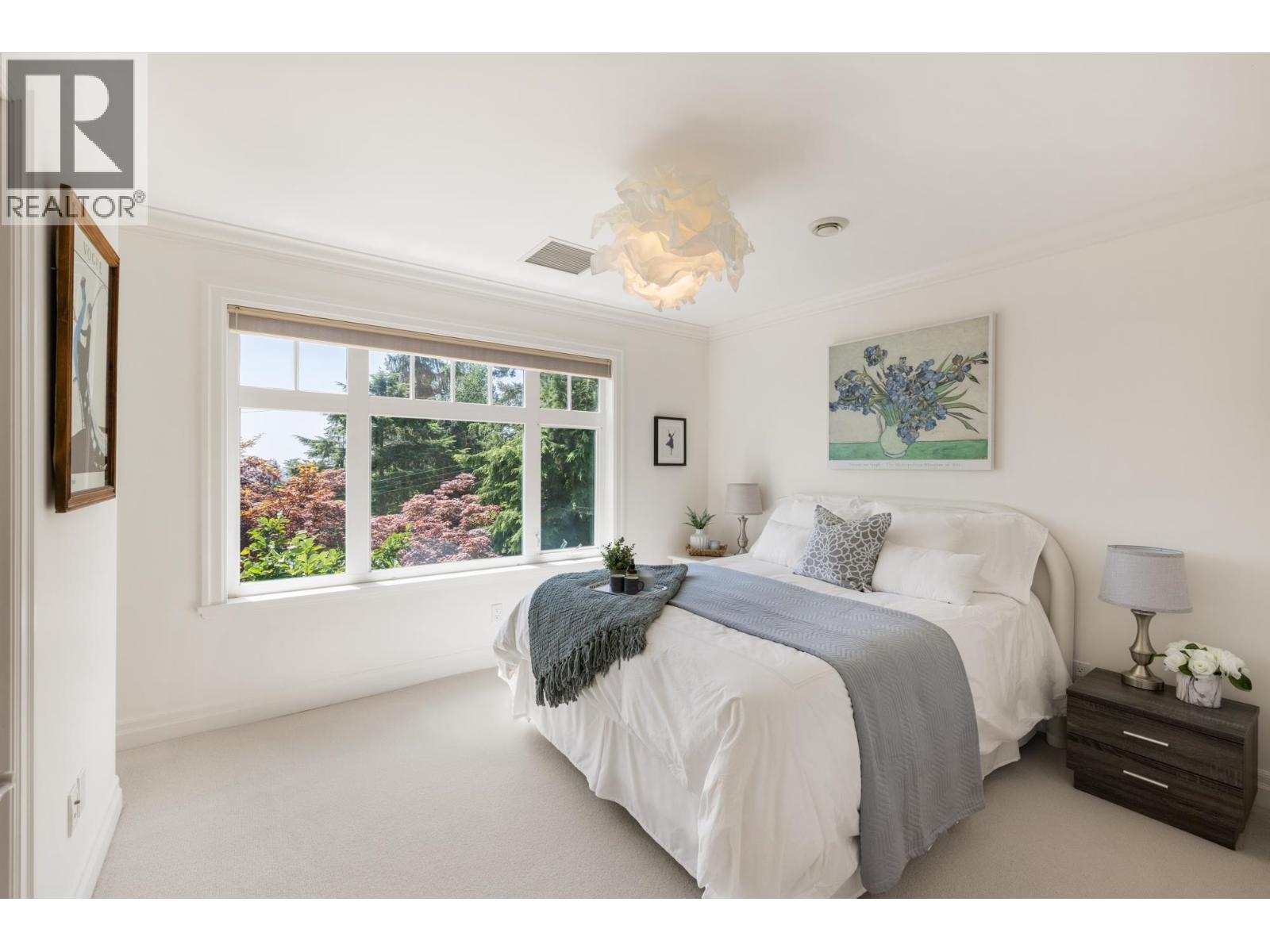 1122 KILMER ROAD, North Vancouver
