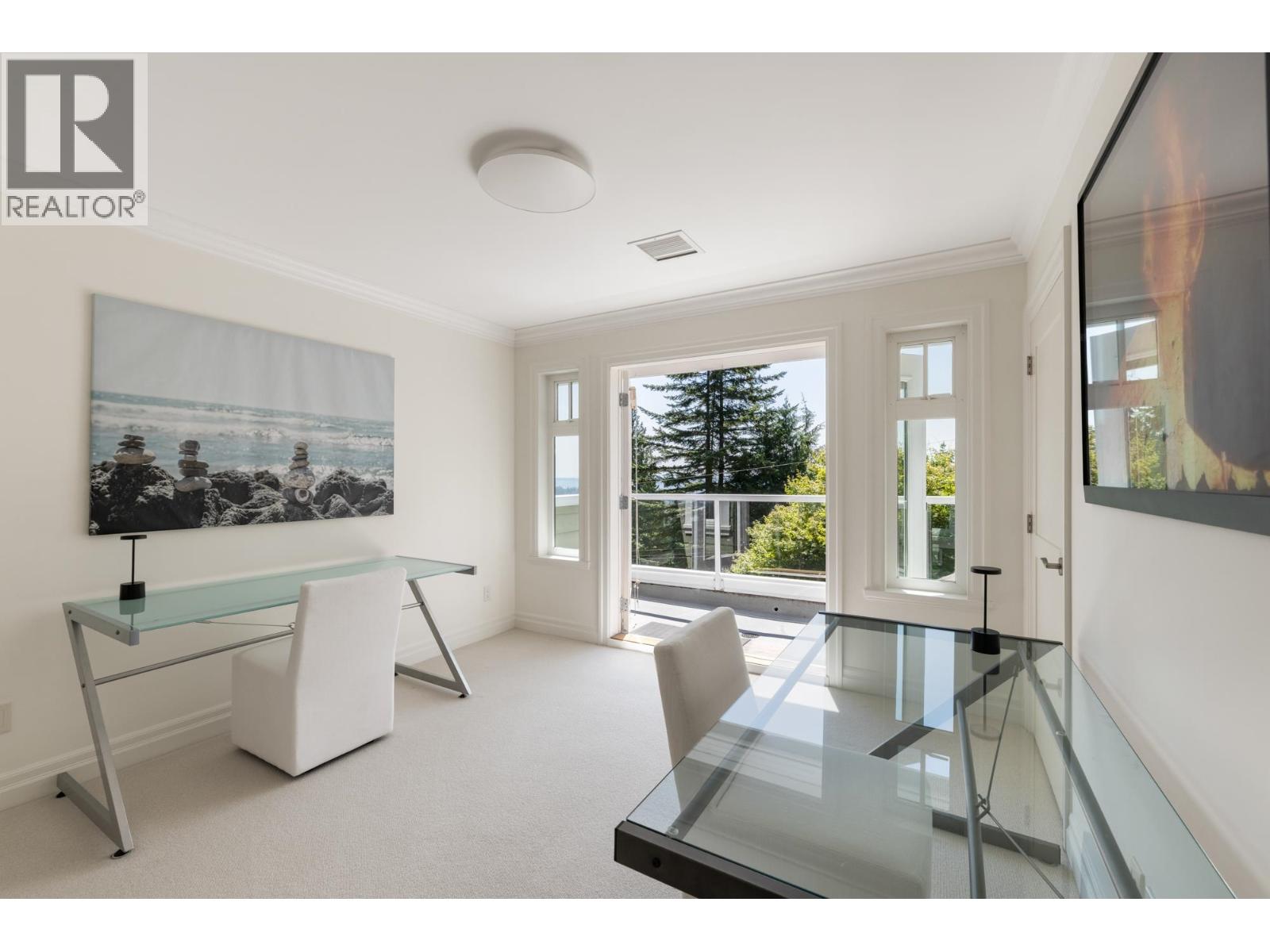 1122 KILMER ROAD, North Vancouver