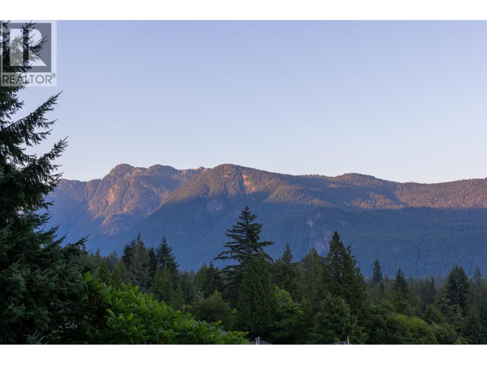1122 KILMER ROAD, North Vancouver