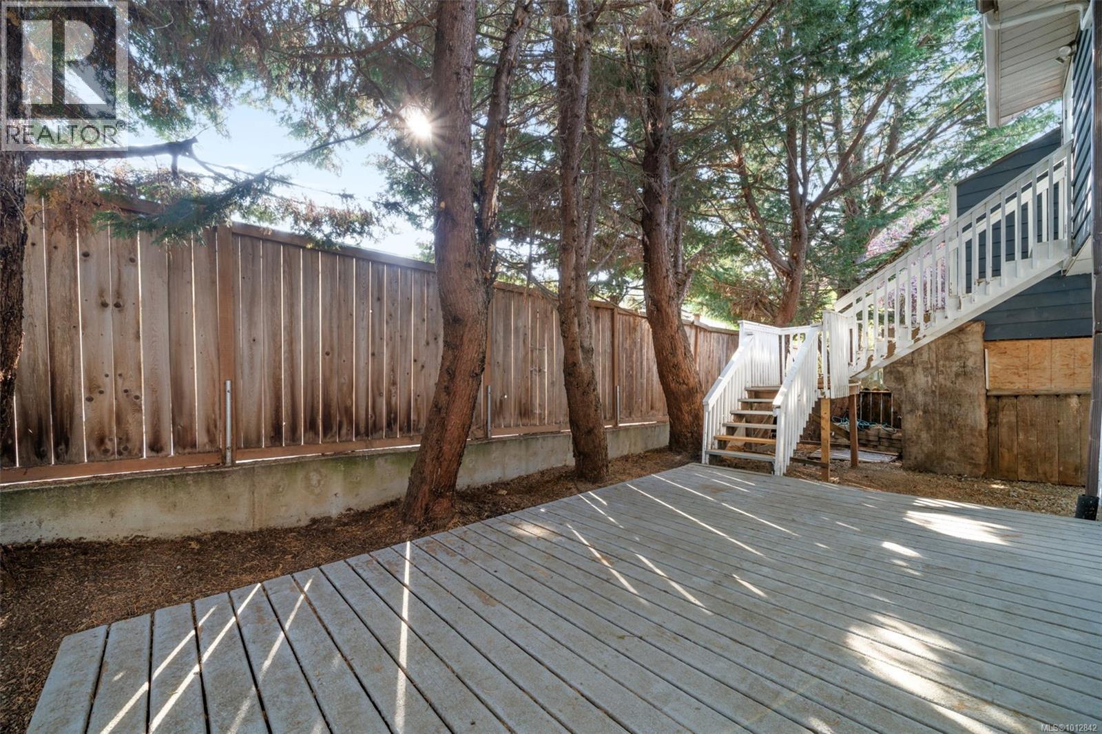 B 1176 Damelart Way, Central Saanich
