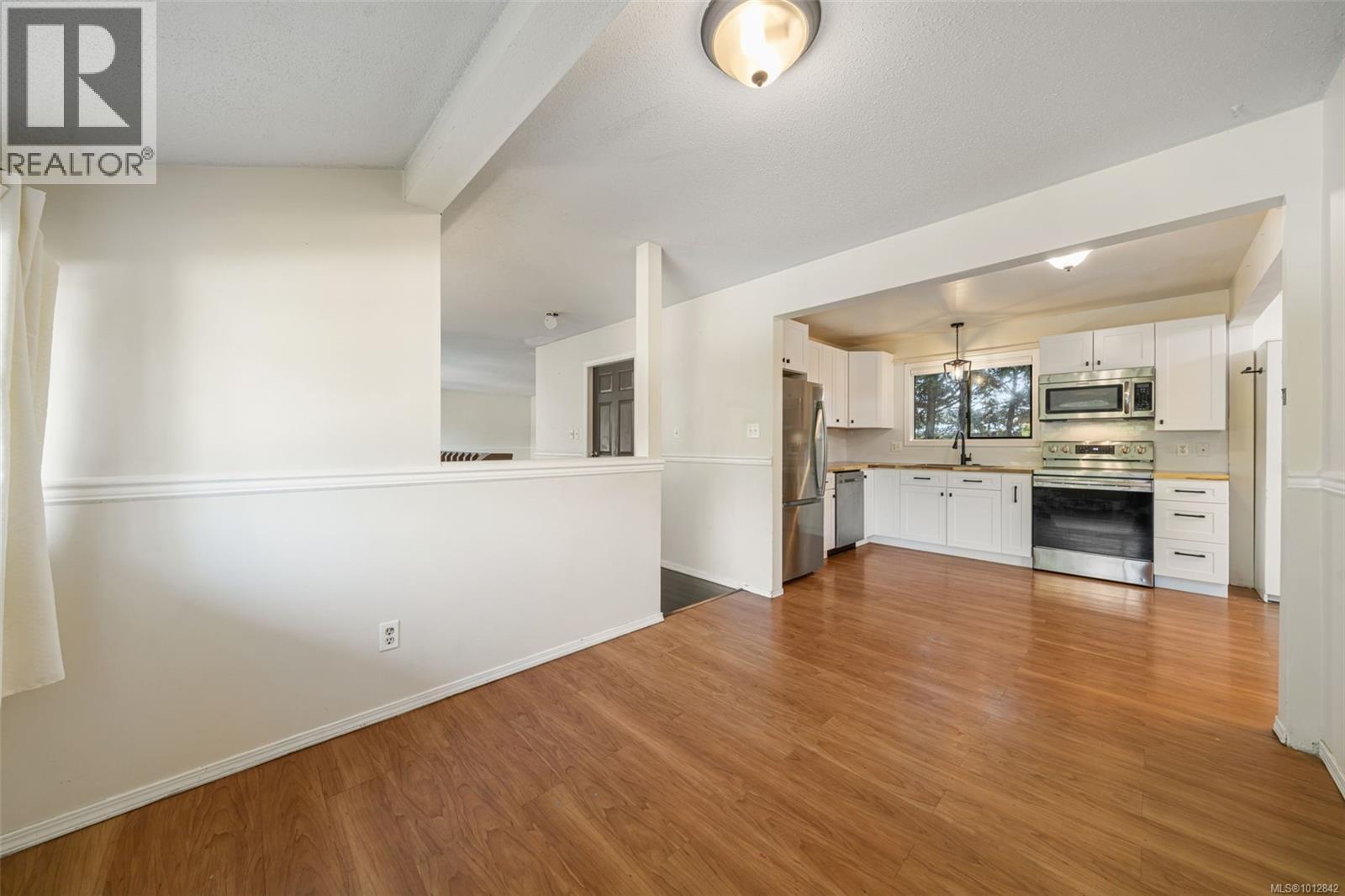 B 1176 Damelart Way, Central Saanich