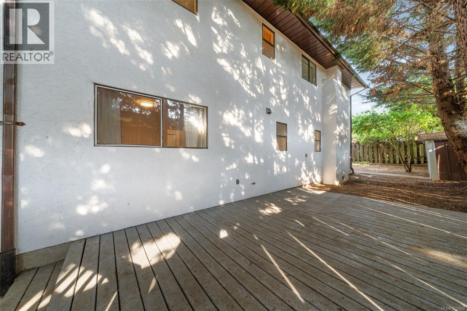 B 1176 Damelart Way, Central Saanich