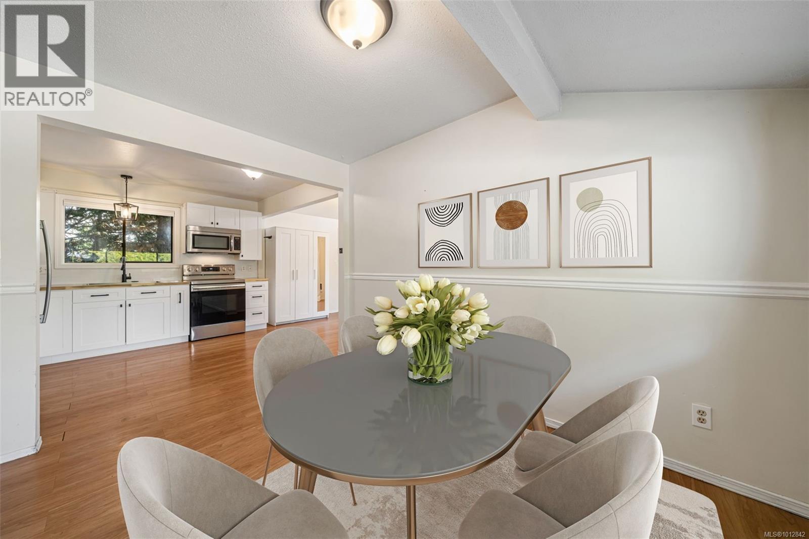B 1176 Damelart Way, Central Saanich