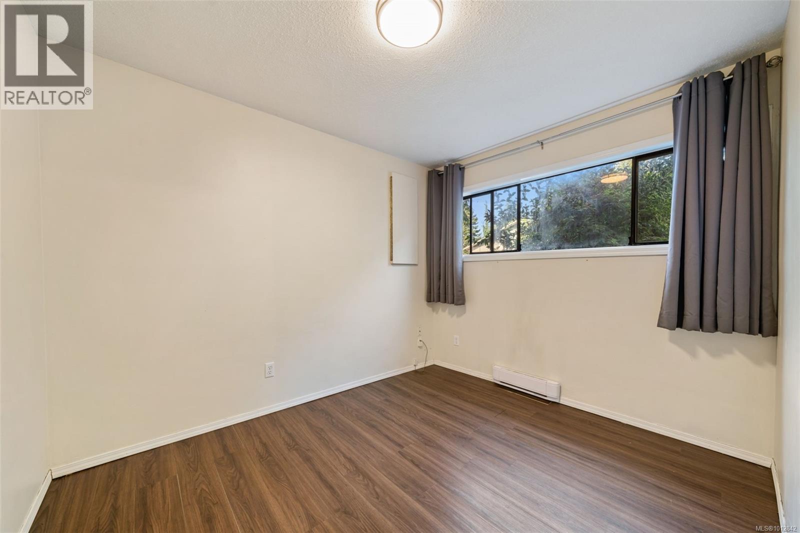 B 1176 Damelart Way, Central Saanich