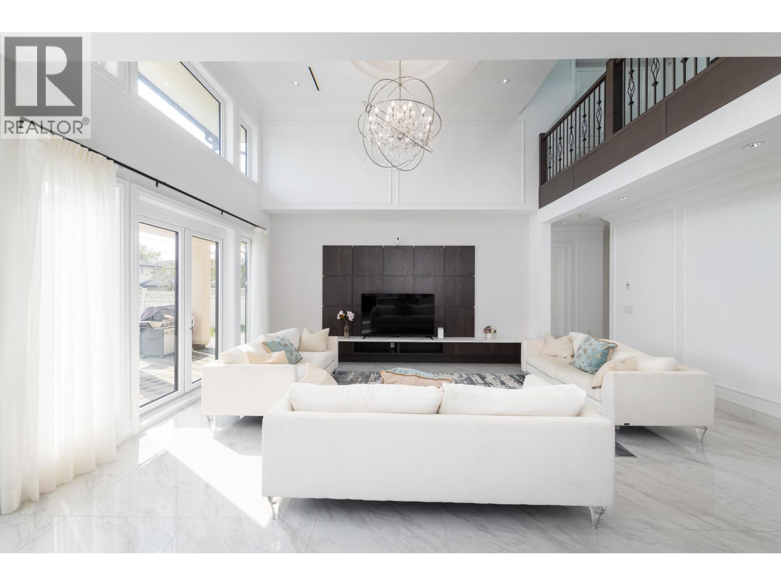 10740 ANAHIM DRIVE, Richmond