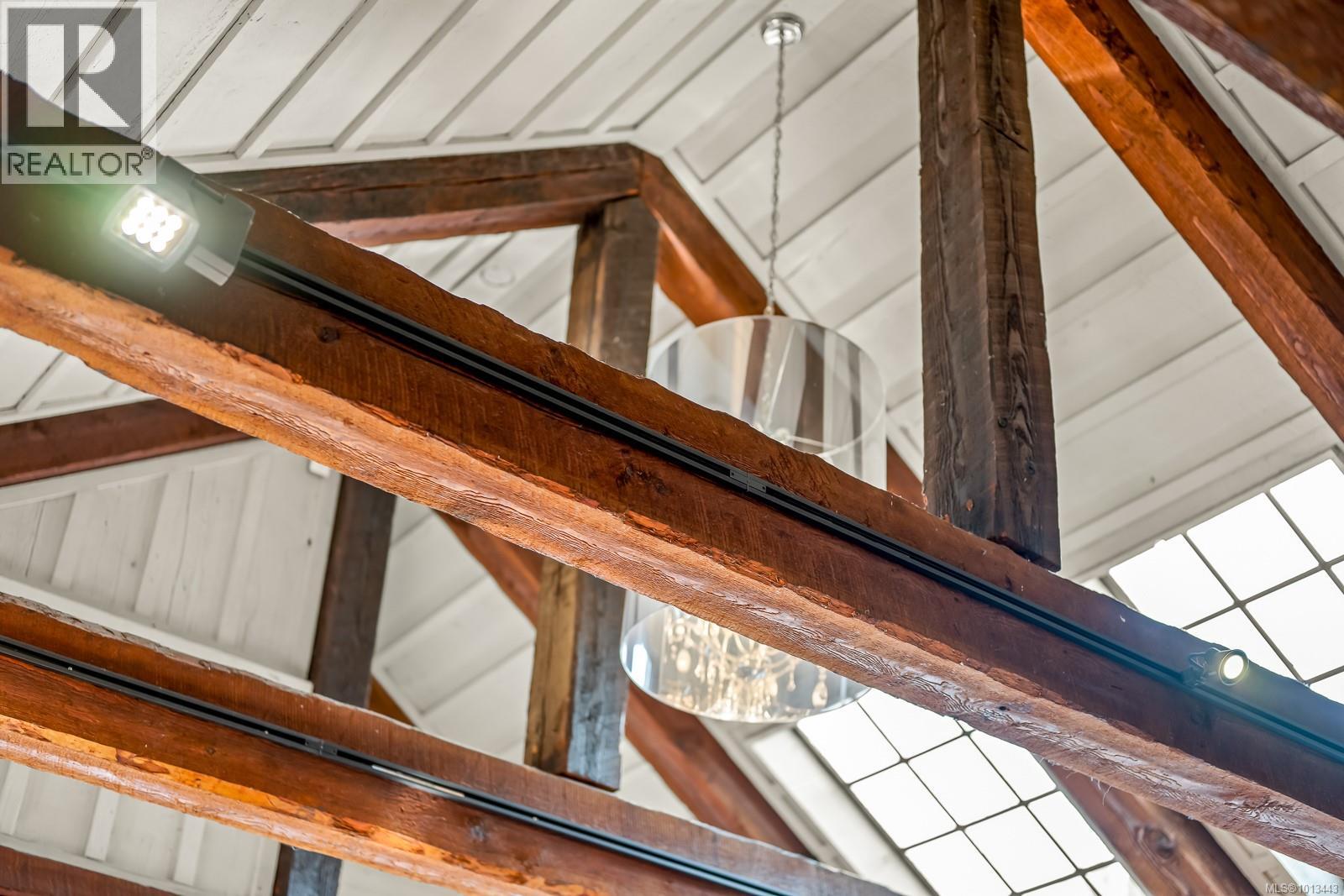 1760 Riverside Lane, Courtenay