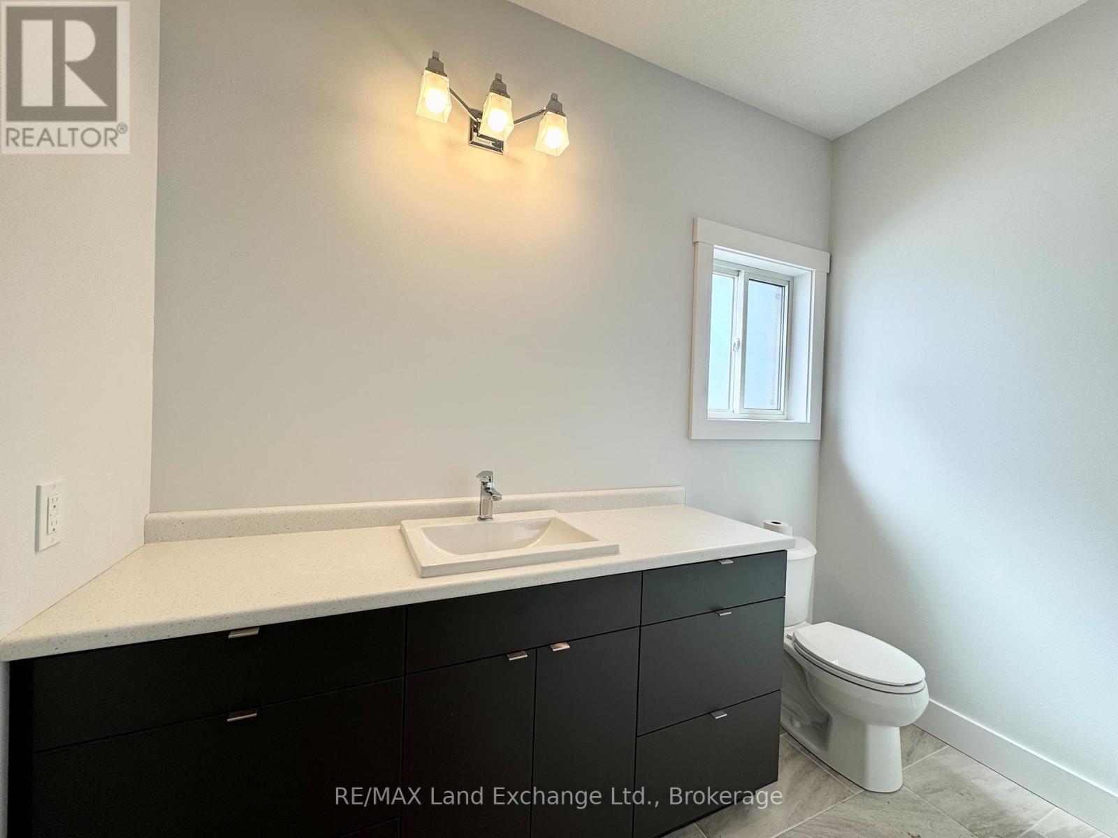 358 IVINGS DRIVE - 11