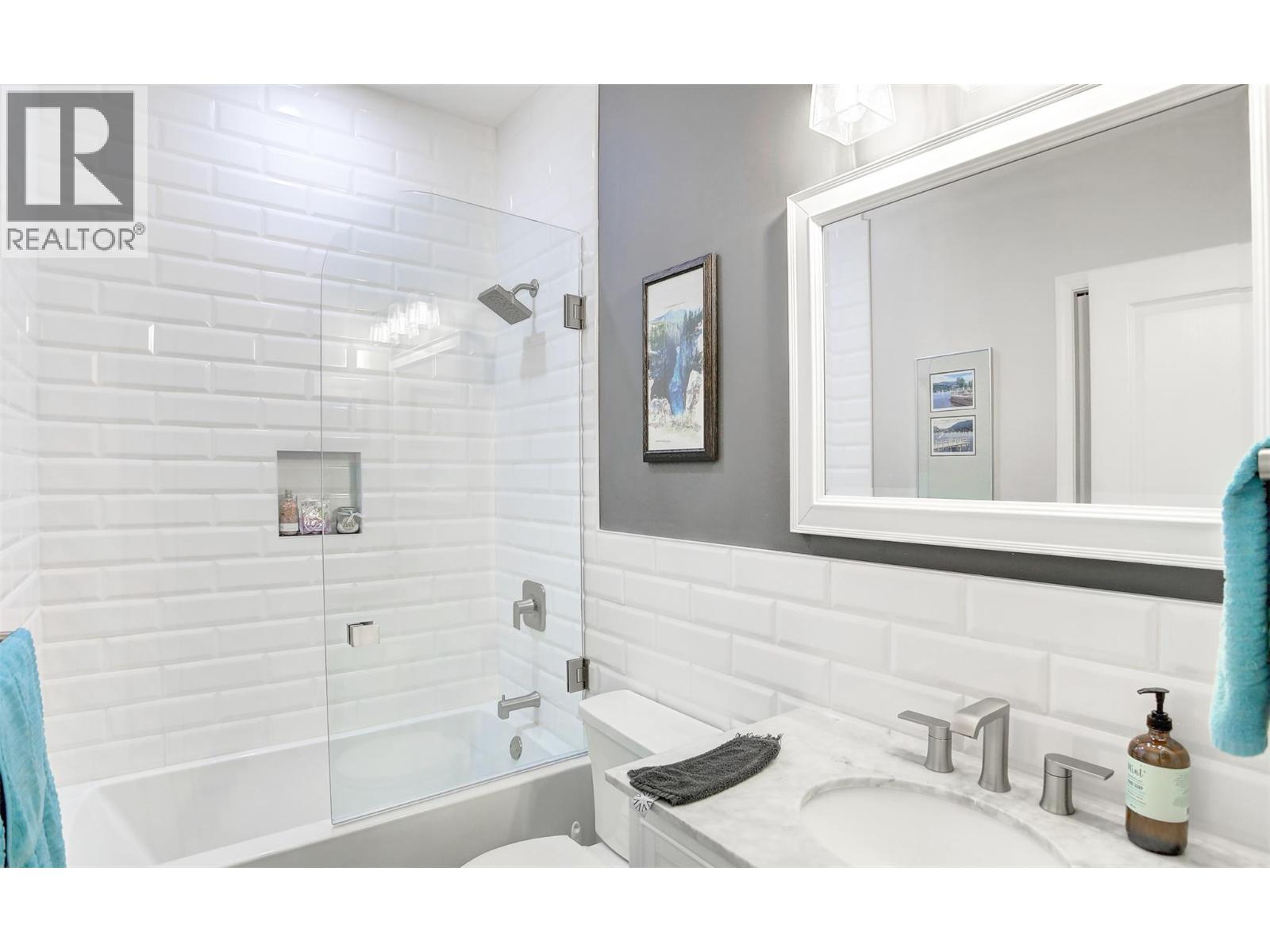  363 Woodpark Crescent, Kelowna
