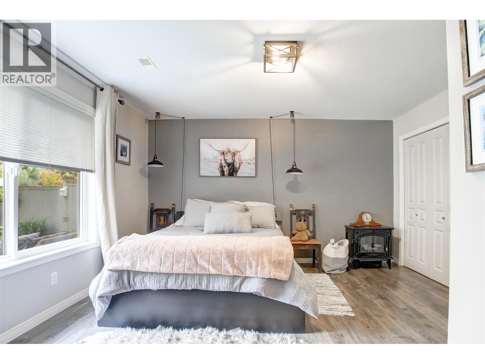  363 Woodpark Crescent, Kelowna