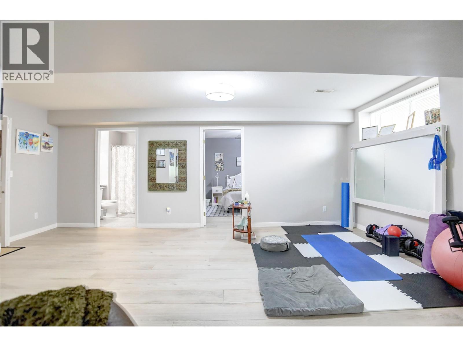  363 Woodpark Crescent, Kelowna