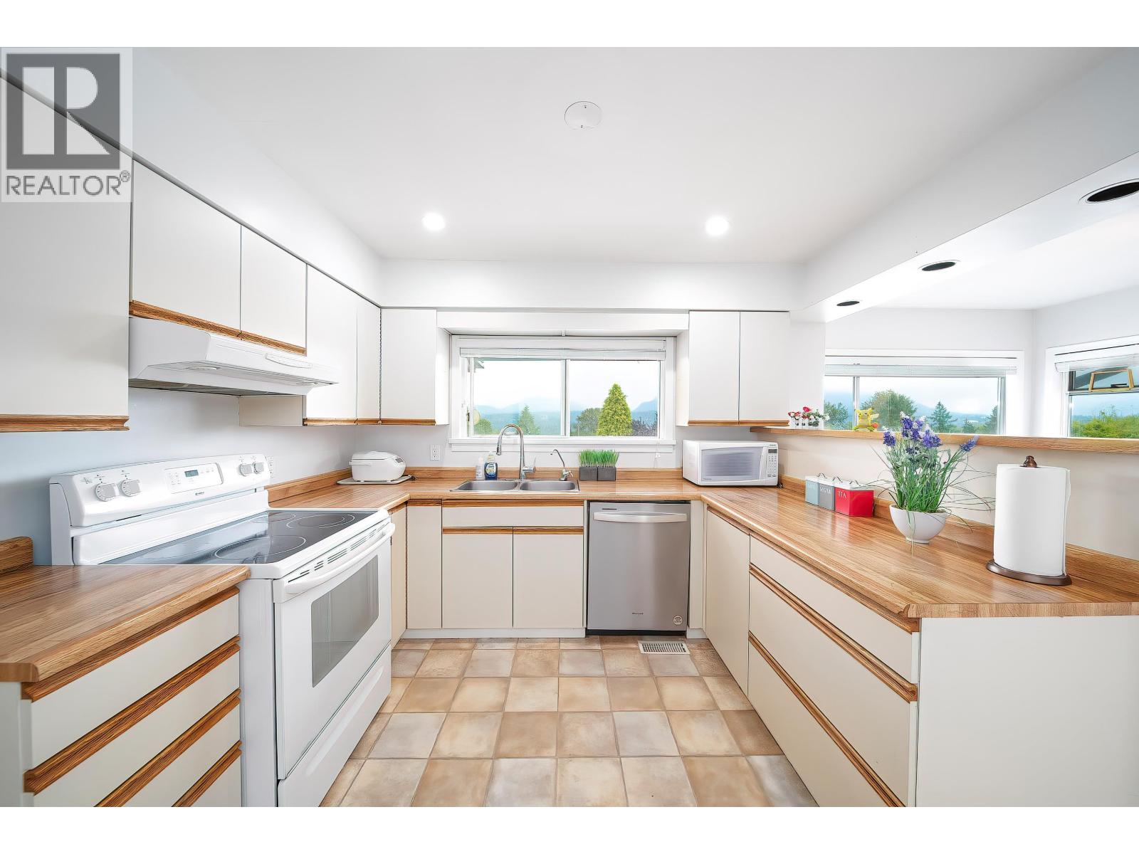 4066 YALE STREET, Burnaby