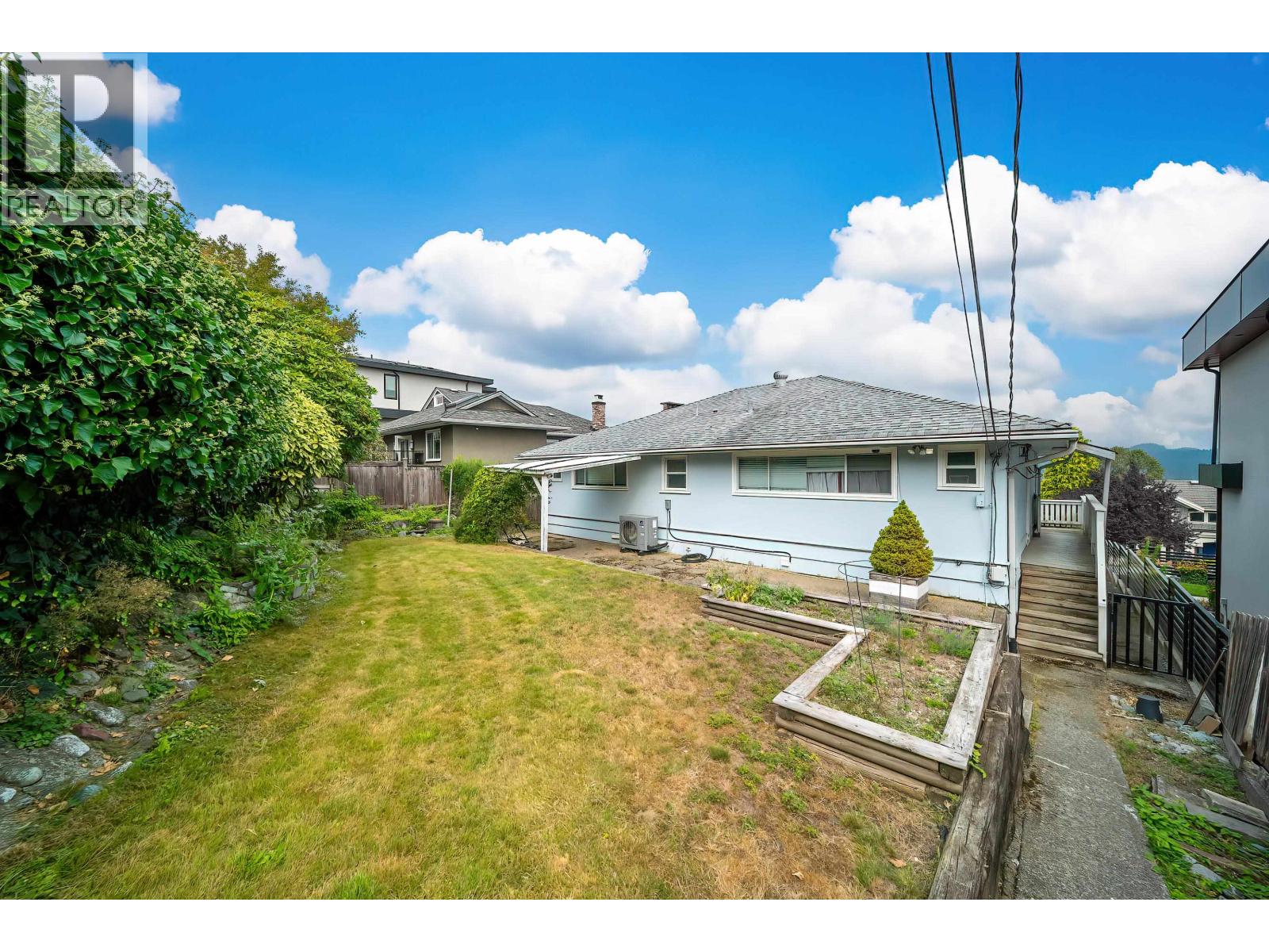 4066 YALE STREET, Burnaby