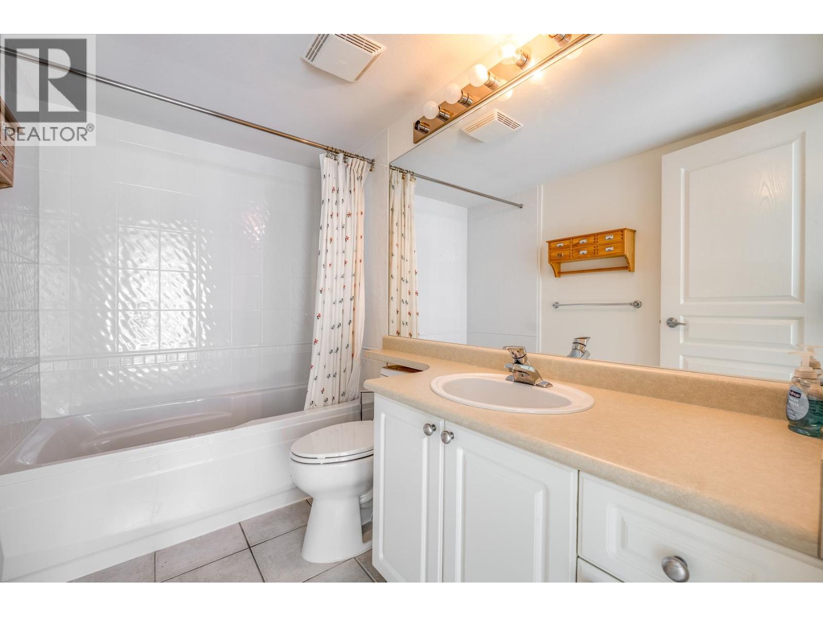 #311-1363 56 Street, Delta