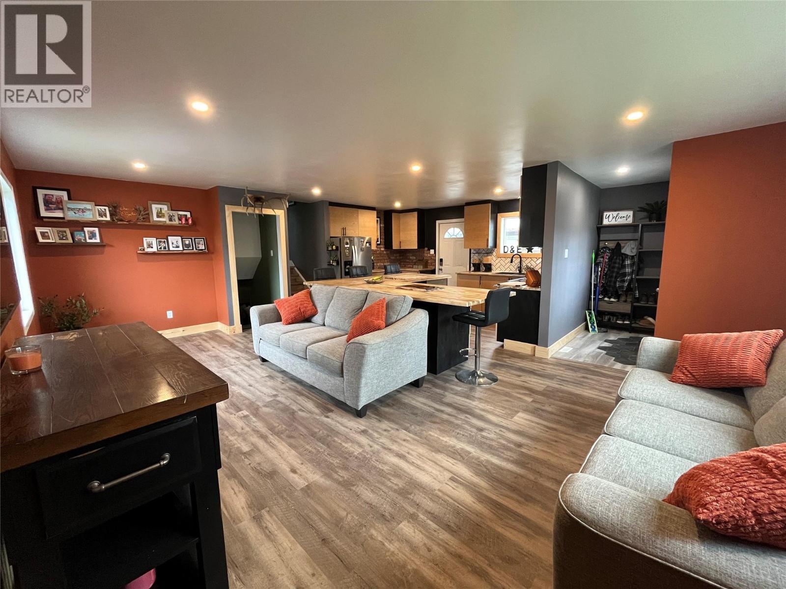 111 Birch Avenue, Tumbler Ridge