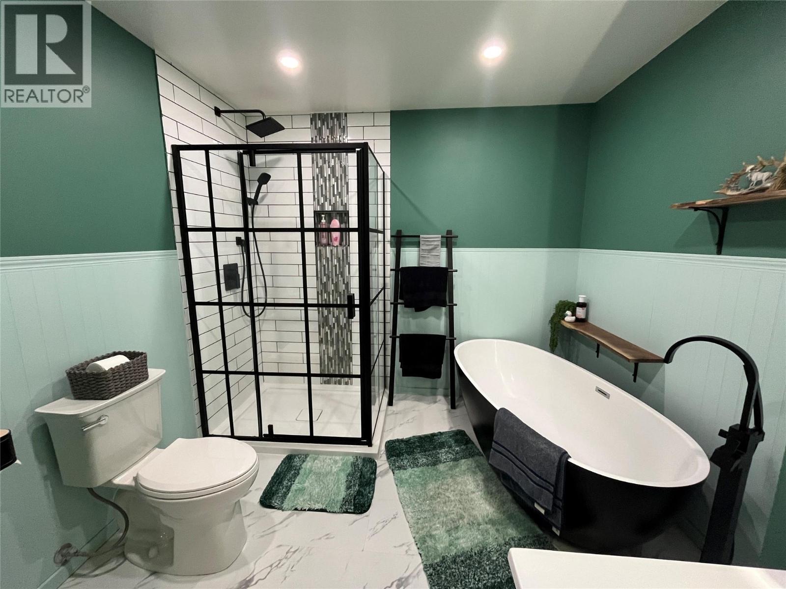 111 Birch Avenue, Tumbler Ridge