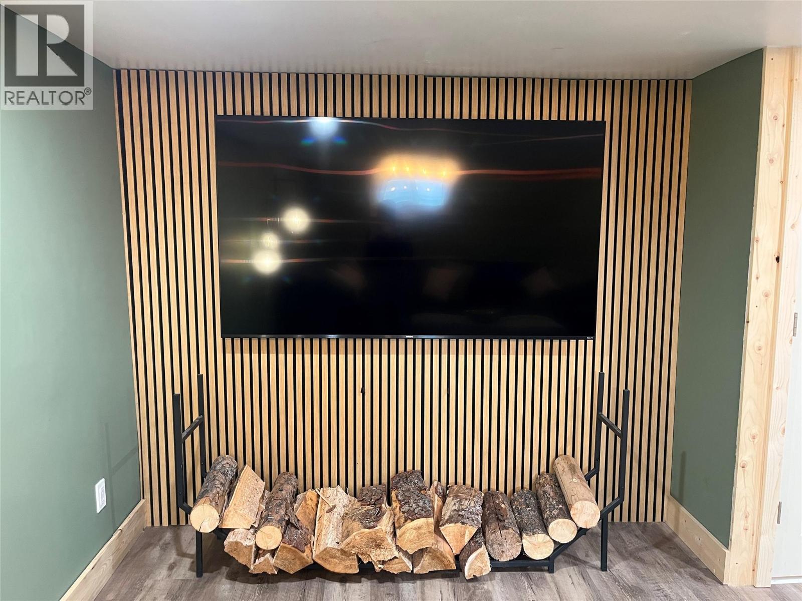 111 Birch Avenue, Tumbler Ridge