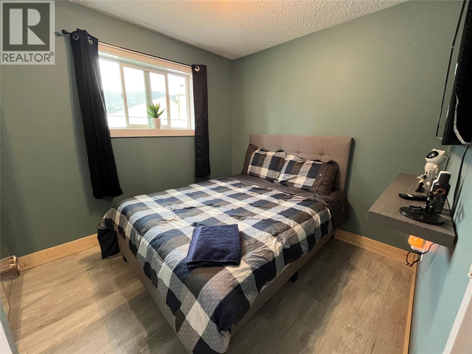 111 Birch Avenue, Tumbler Ridge