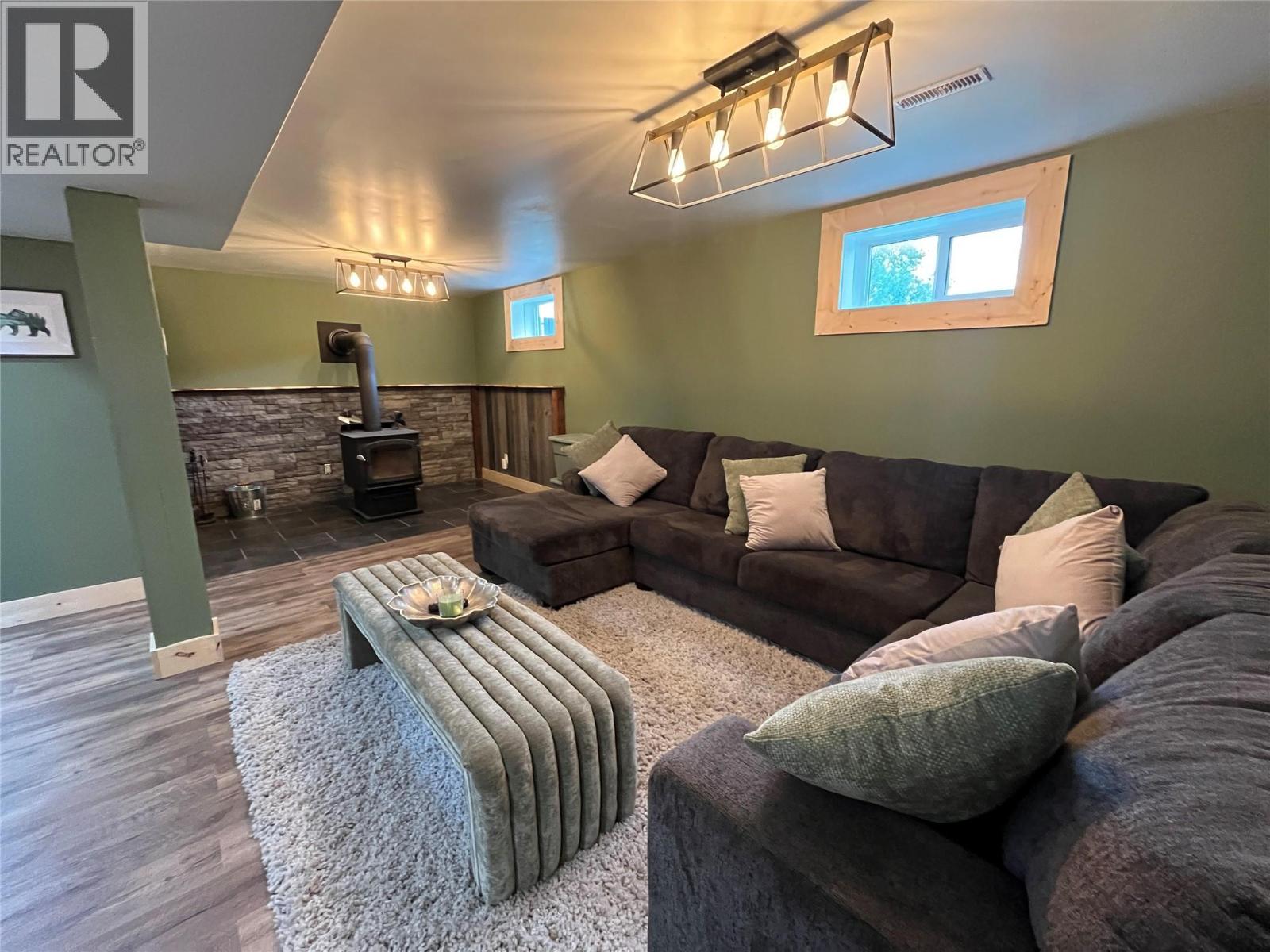 111 Birch Avenue, Tumbler Ridge