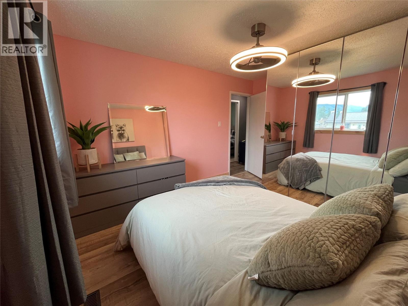 111 Birch Avenue, Tumbler Ridge