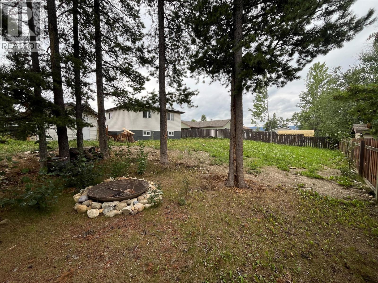111 Birch Avenue, Tumbler Ridge