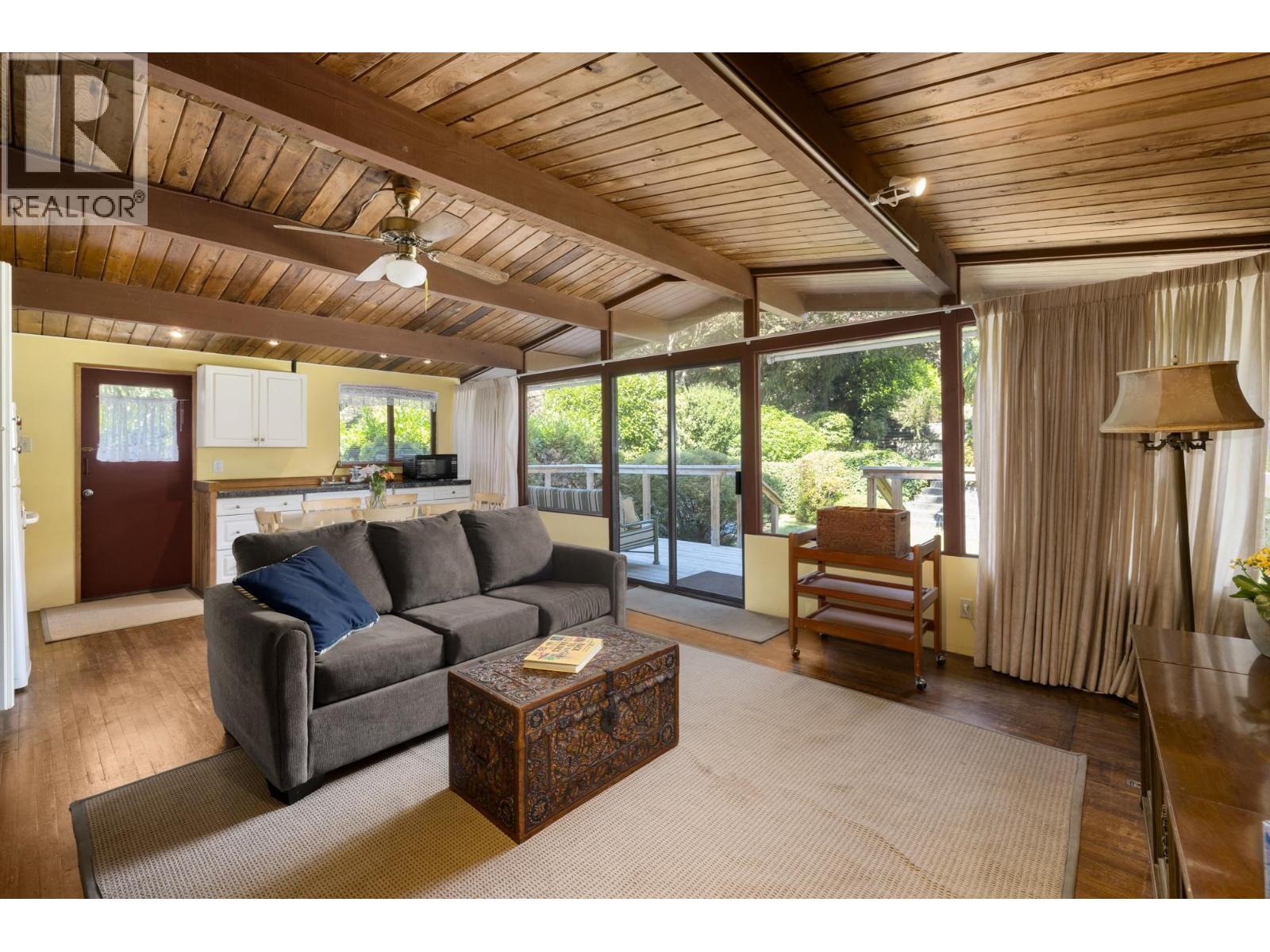 5733 BLUEBELL DRIVE, West Vancouver