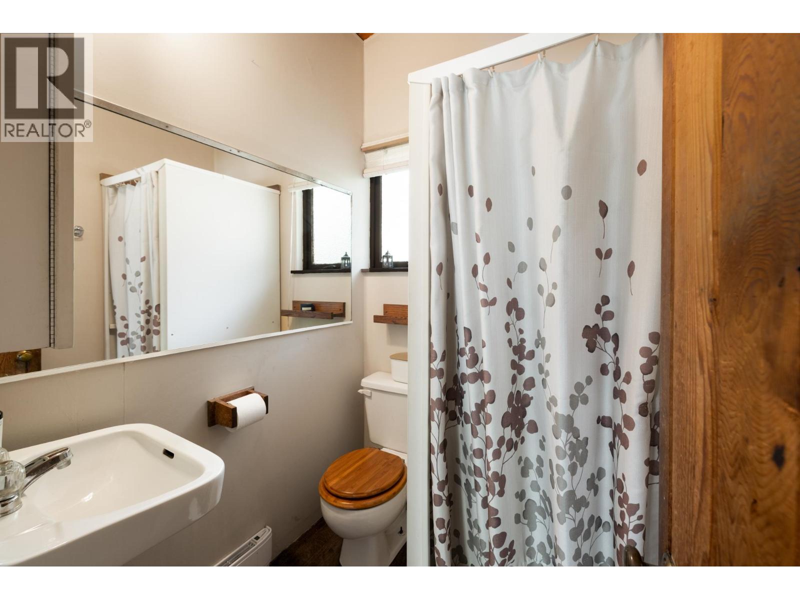 5733 BLUEBELL DRIVE, West Vancouver