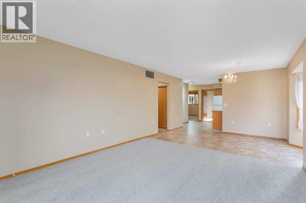 42 Dale Close, Red Deer
