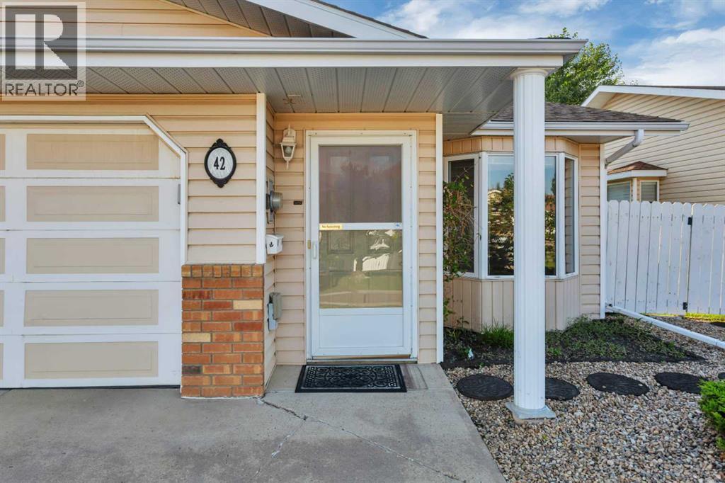 42 Dale Close, Red Deer