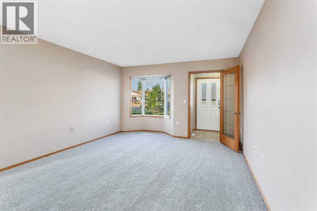 42 Dale Close, Red Deer