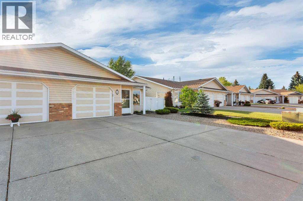 42 Dale Close, Red Deer