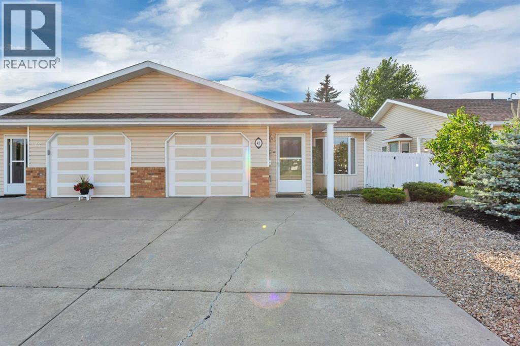 42 Dale Close, Red Deer