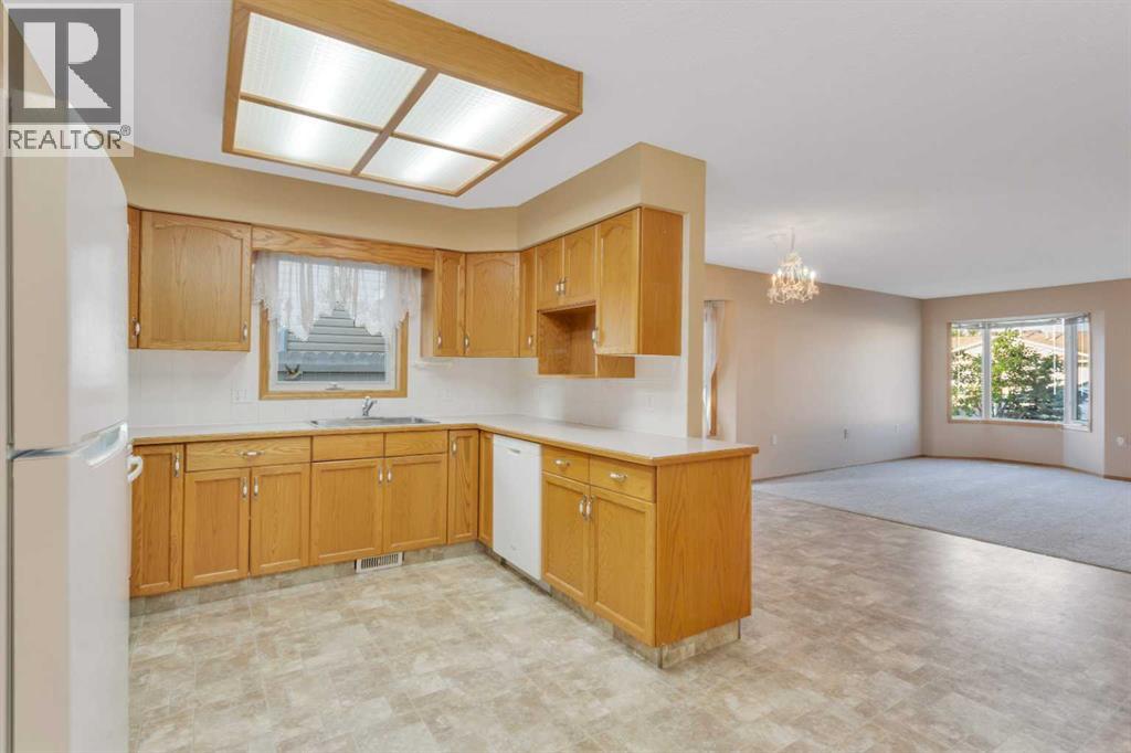 42 Dale Close, Red Deer
