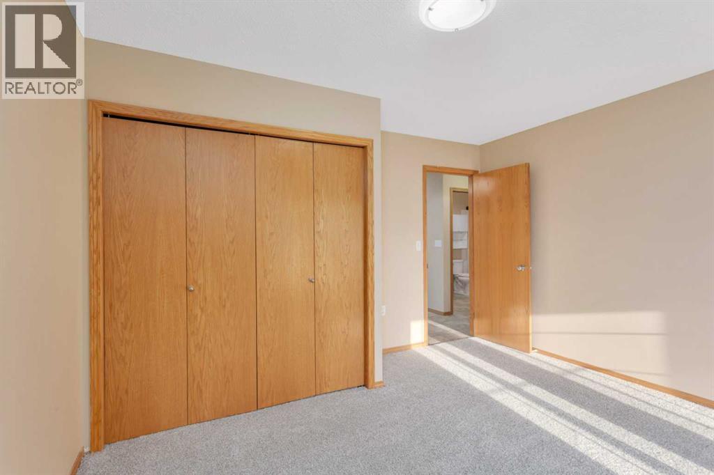 42 Dale Close, Red Deer