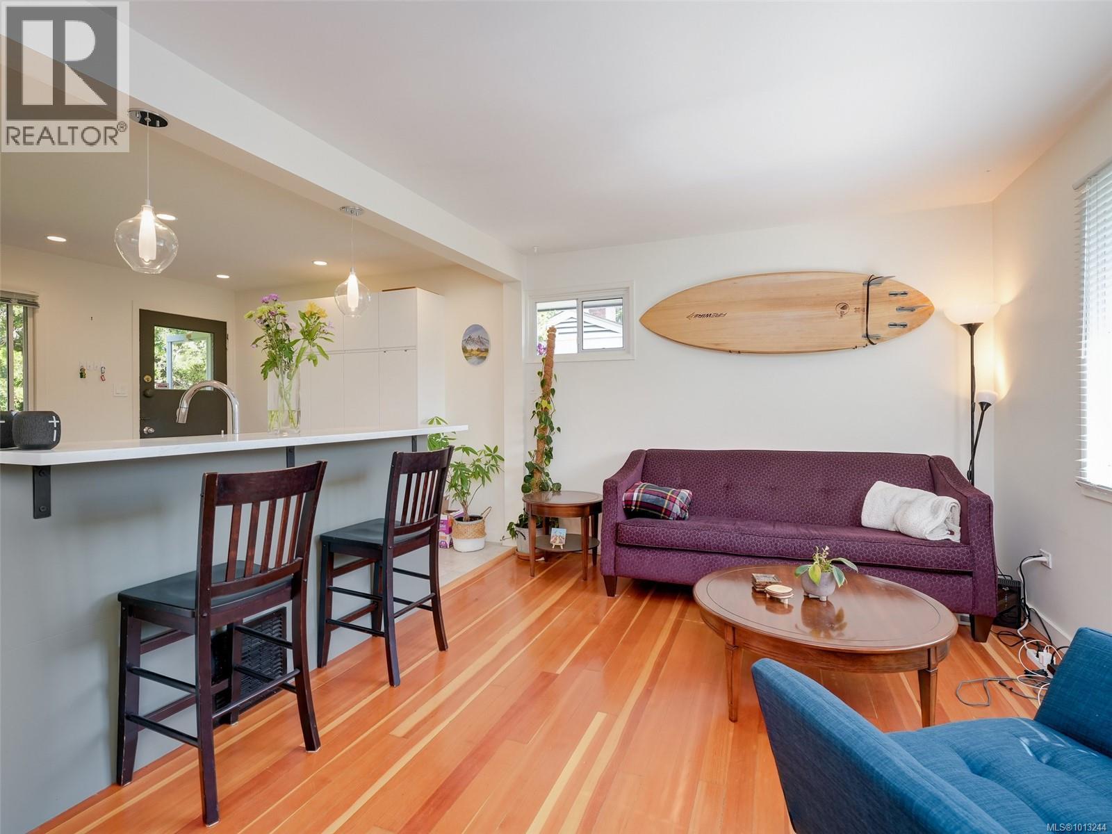 1728 Foul Bay Rd, Victoria