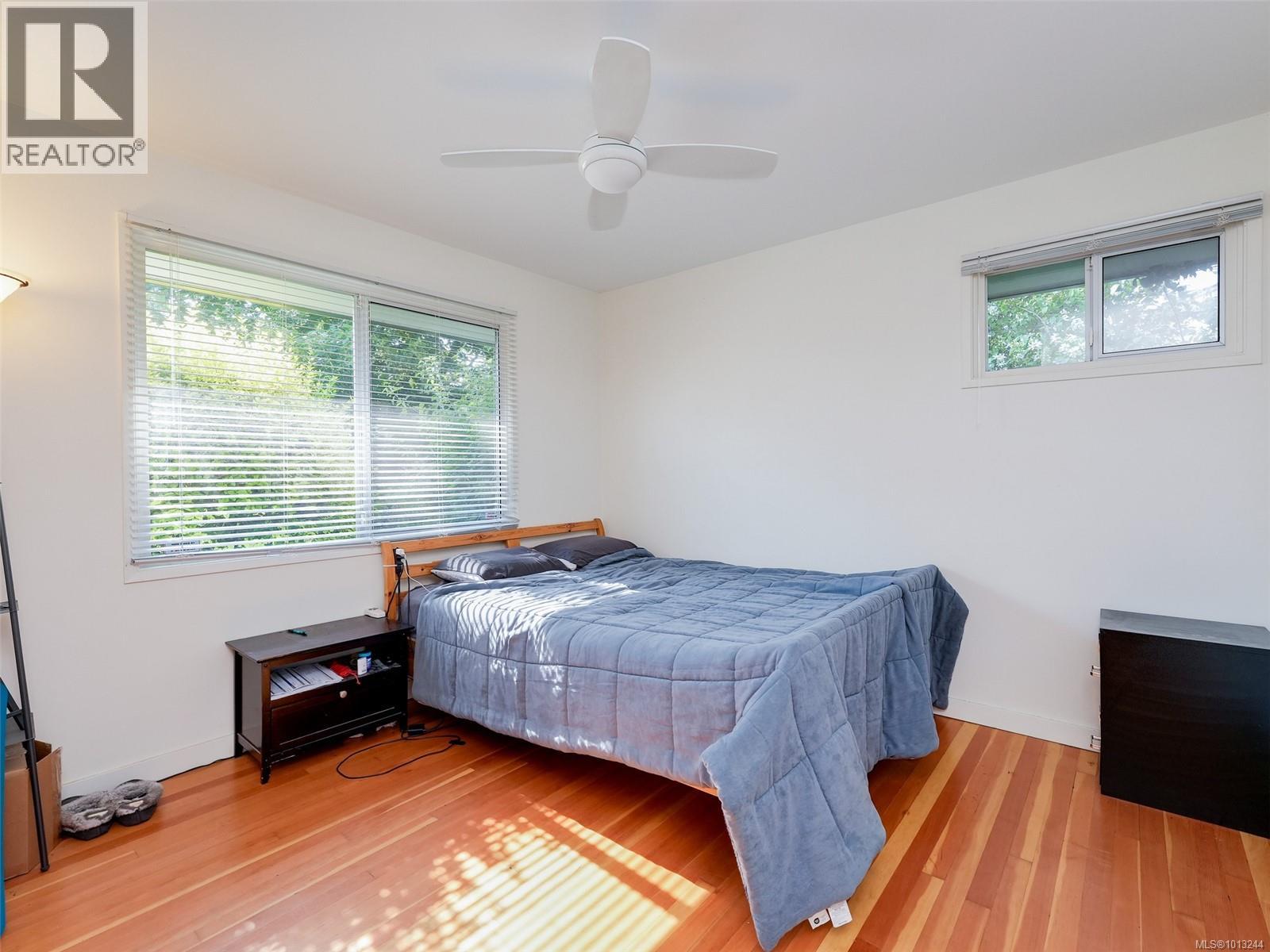 1728 Foul Bay Rd, Victoria