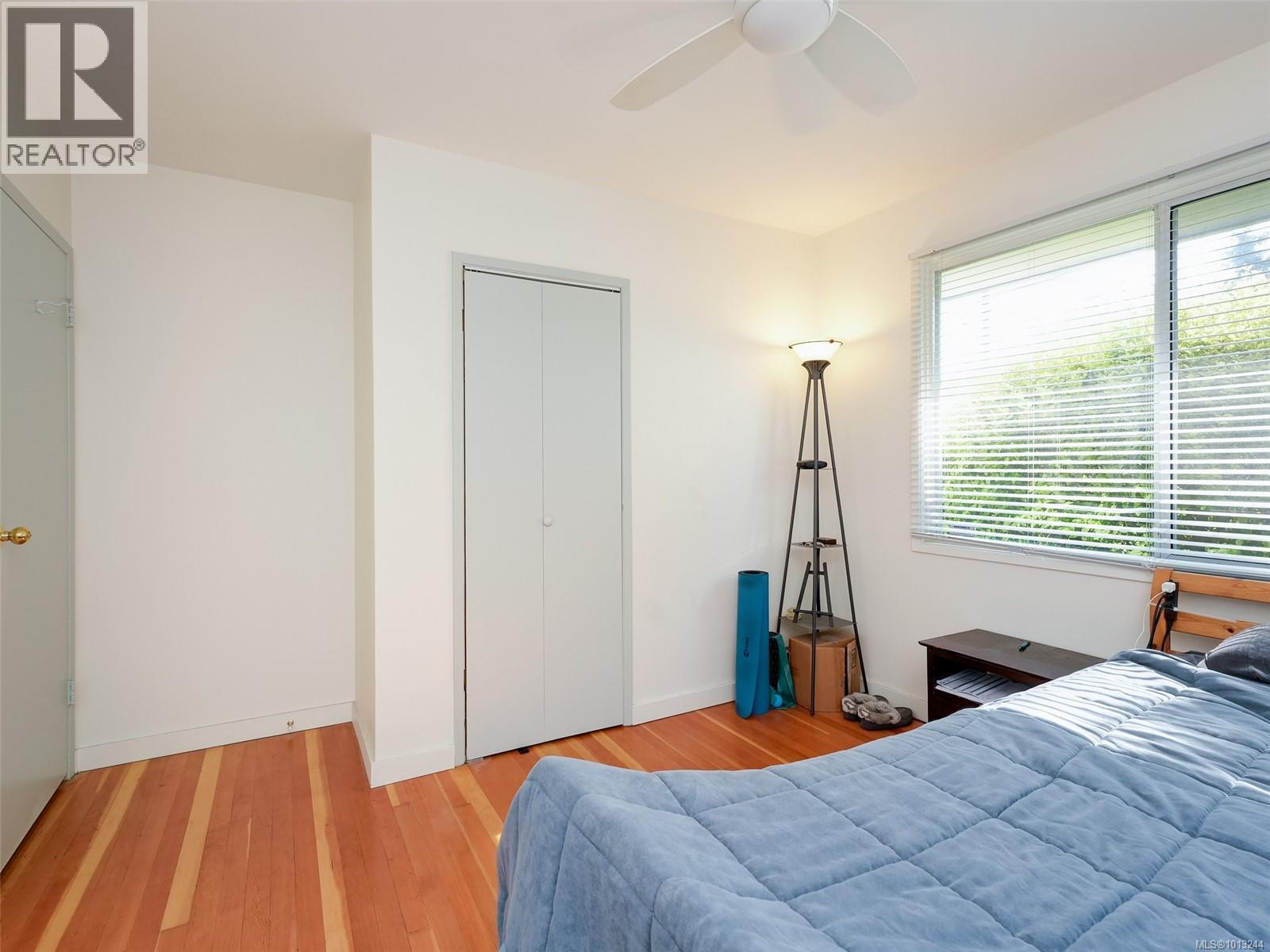 1728 Foul Bay Rd, Victoria