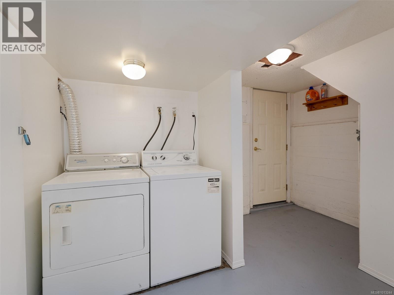1728 Foul Bay Rd, Victoria