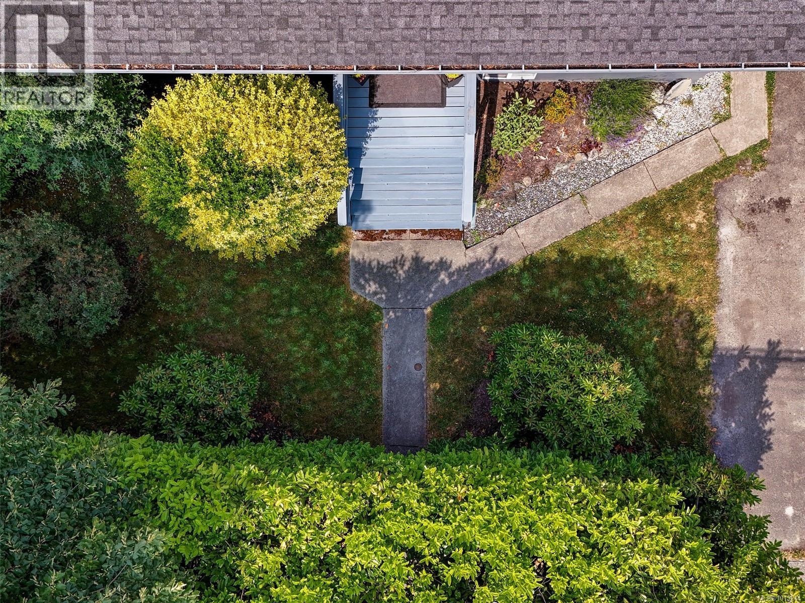 1728 Foul Bay Rd, Victoria