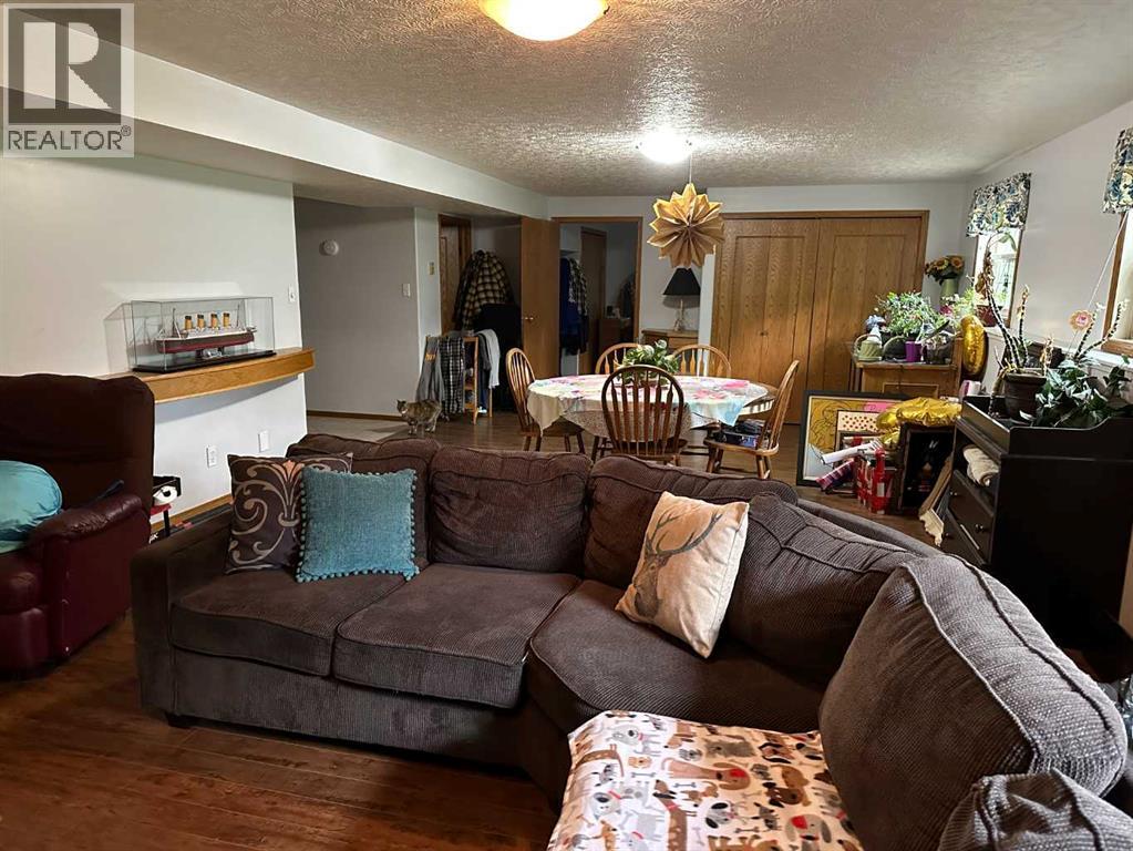 3318 Township Road 400, Rural Lacombe County