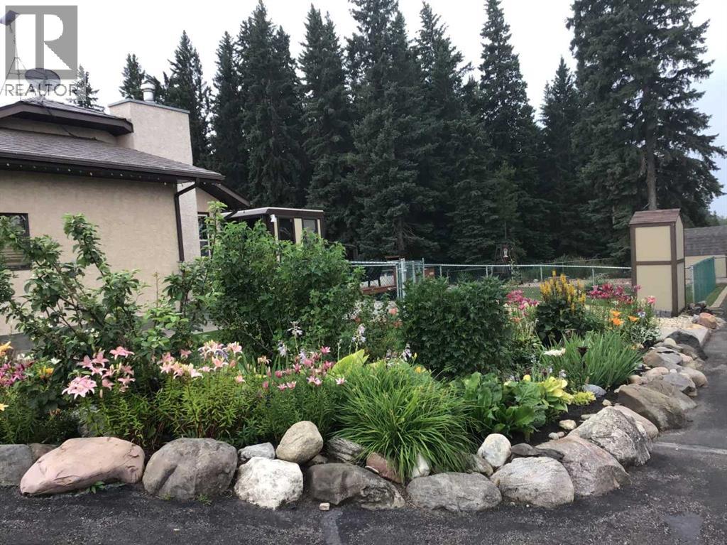 3318 Township Road 400, Rural Lacombe County