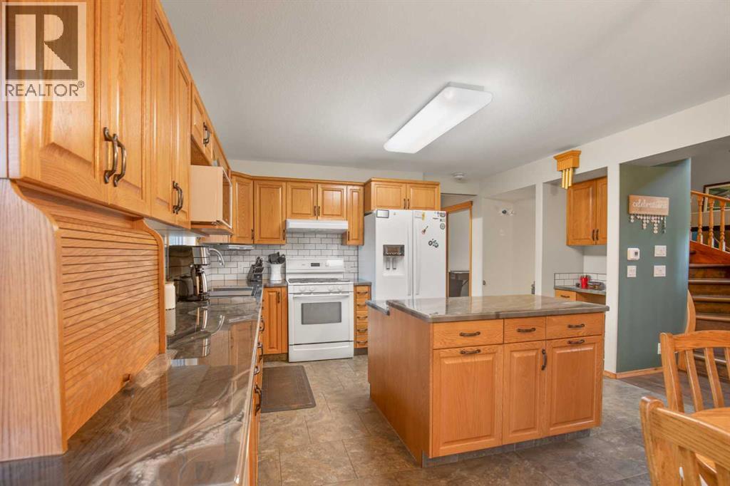 1530 TWP Road 414, Rural Lacombe County