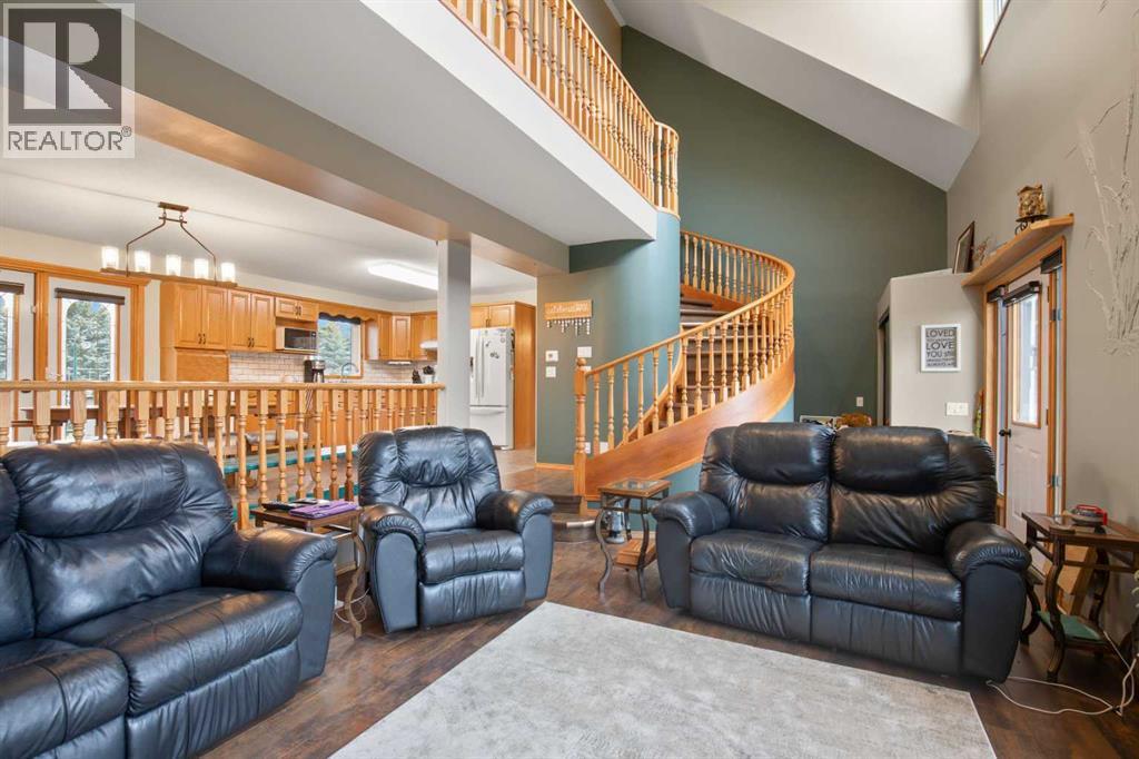 1530 TWP Road 414, Rural Lacombe County