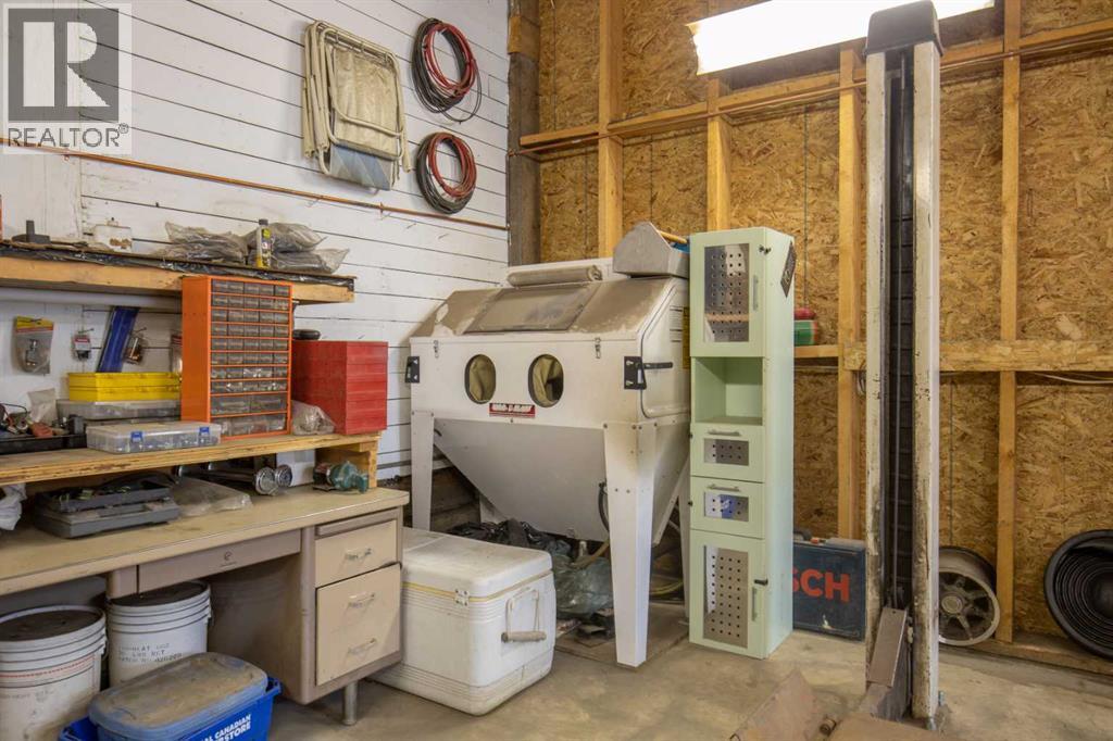 1530 TWP Road 414, Rural Lacombe County