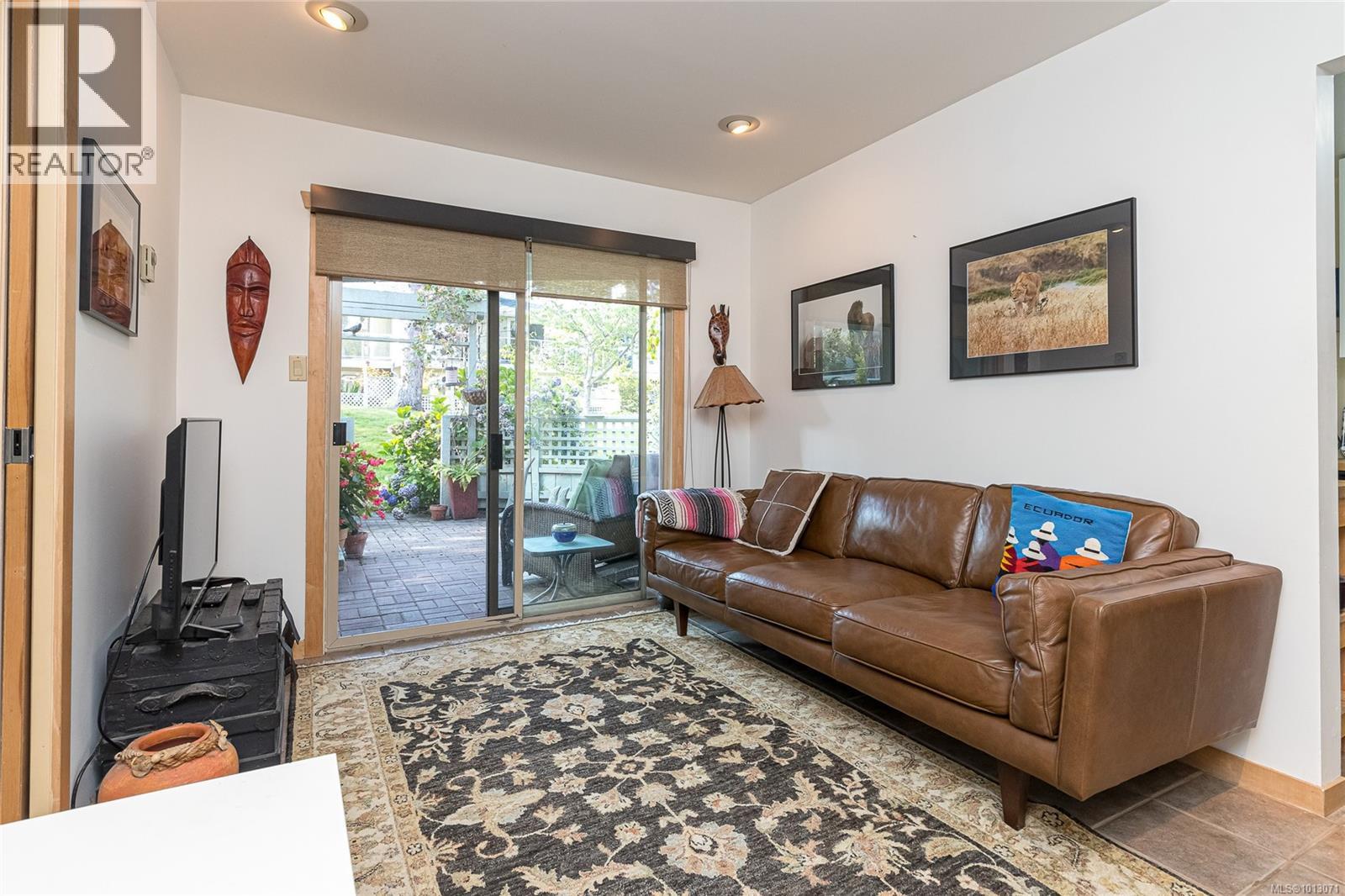 18 2020 White Birch Rd, Sidney