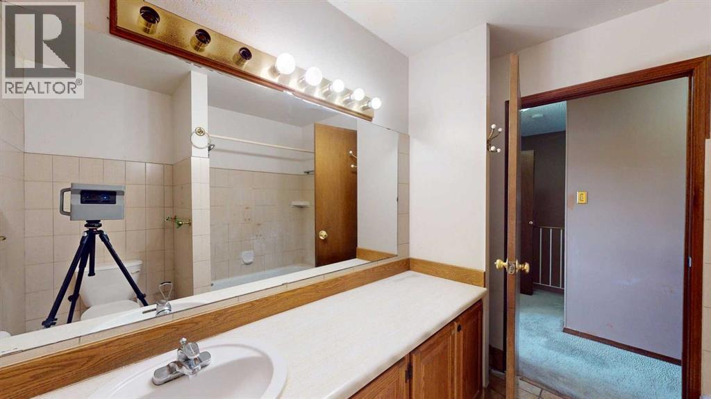 400 Silin Forest Road, Fort McMurray